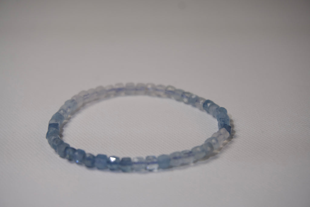 100% Natural Aquamarine Faceted Gemstone Stretch Bracelet – Blue Cube Bead Crystal Bracelet | 1 Piece | Senzai Gems