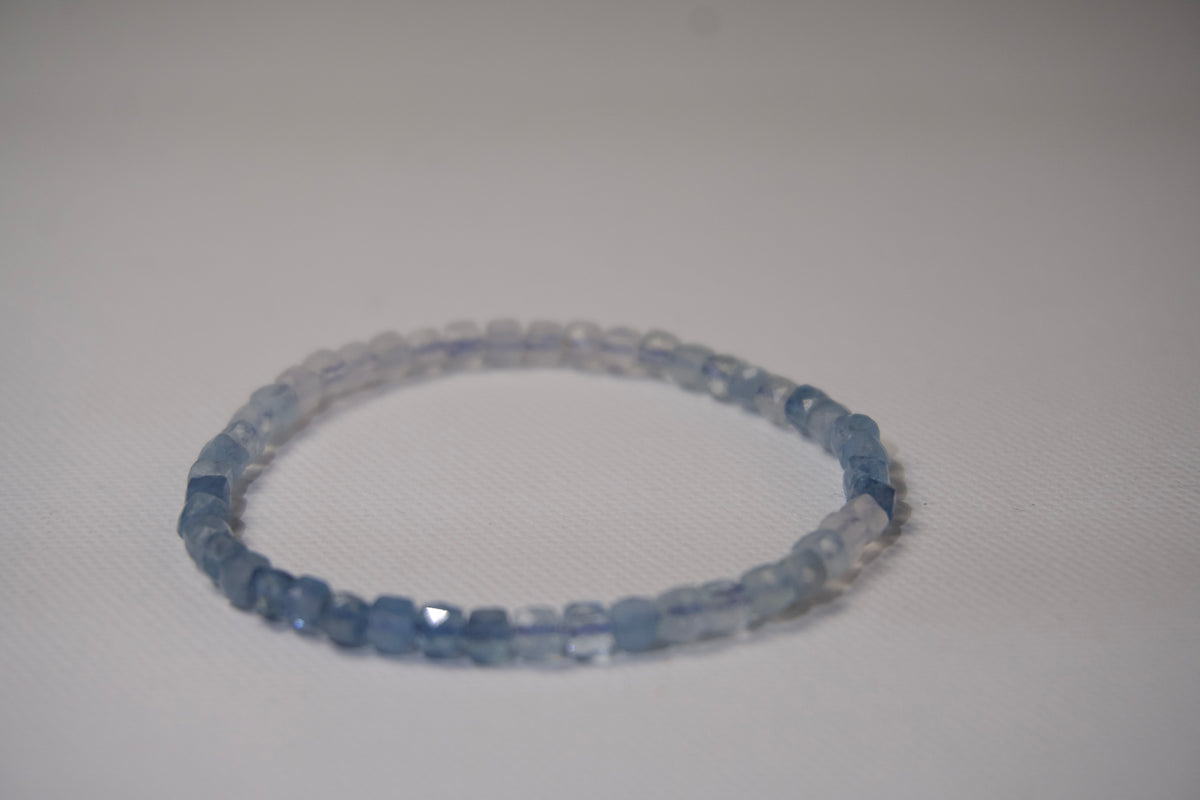 100% Natural Aquamarine Faceted Gemstone Stretch Bracelet – Blue Cube Bead Crystal Bracelet | 1 Piece | Senzai Gems